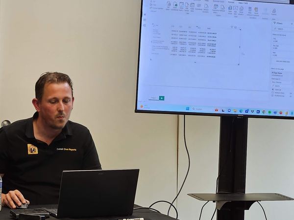 Frank van Delden teaching at the Power BI Retreat in Seattle, June 2023